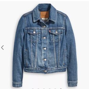 Levi’s Women’s Original Trucker Jean Jacket Size XL